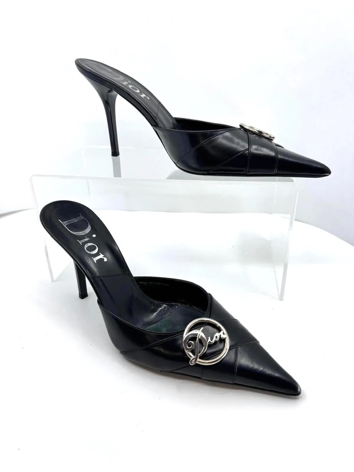 CHRISTIAN DIOR POINTED TOE DIVA LEATHER MULES