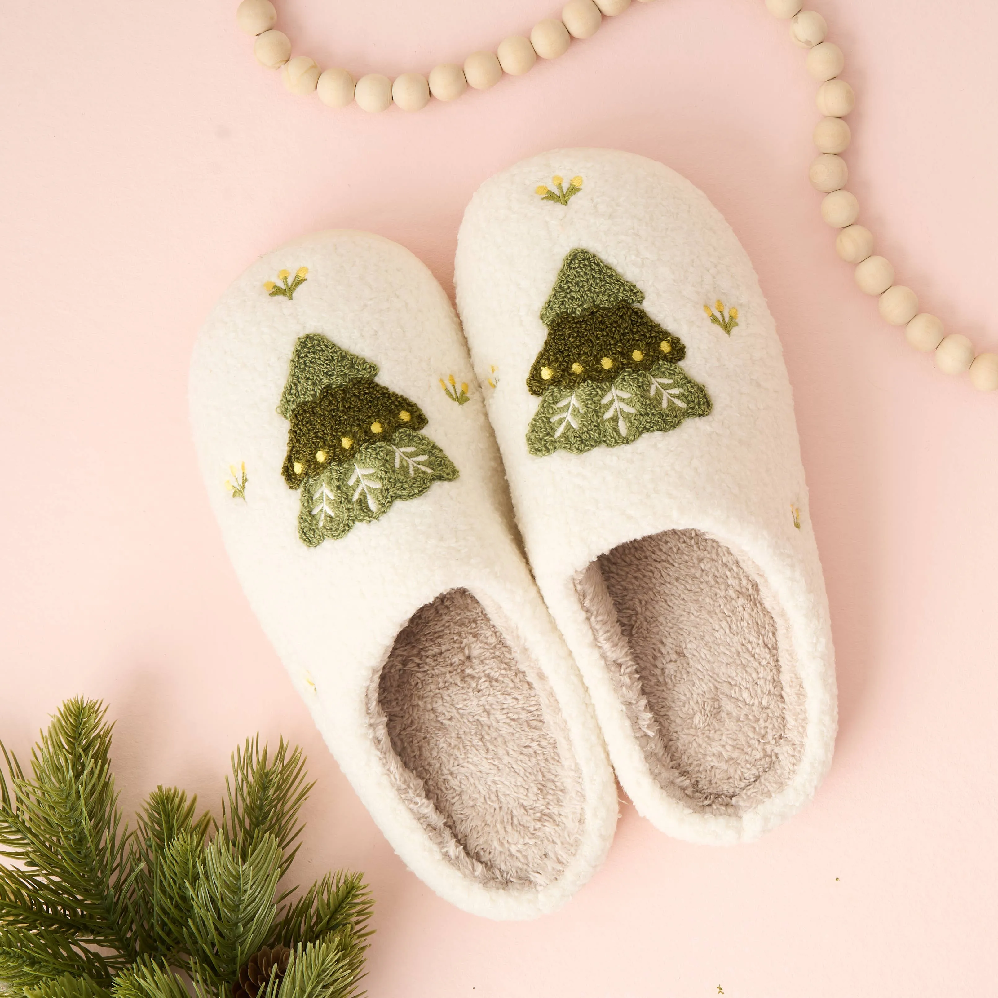 Fuzzy Holiday Slippers - Tree *final sale